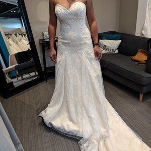 Justin Alexander Strapless Wedding Dress